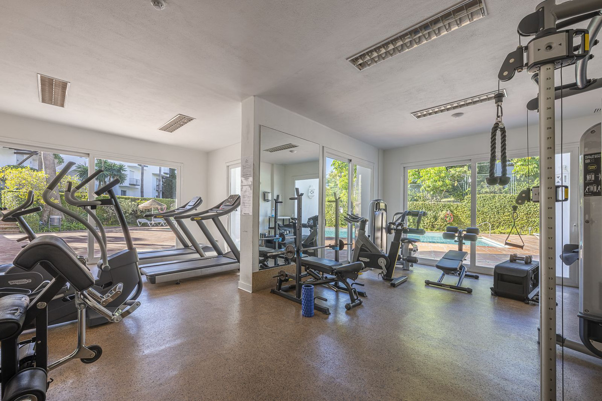 3 Bed Apartment for sale in Estepona Costa Del Sol, Málaga, Spain