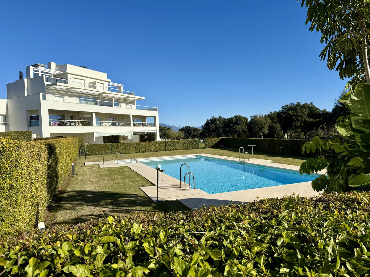 Se vende Apartamento Planta Media de 3 dormitorios en Costa Del Sol, Cadiz, España