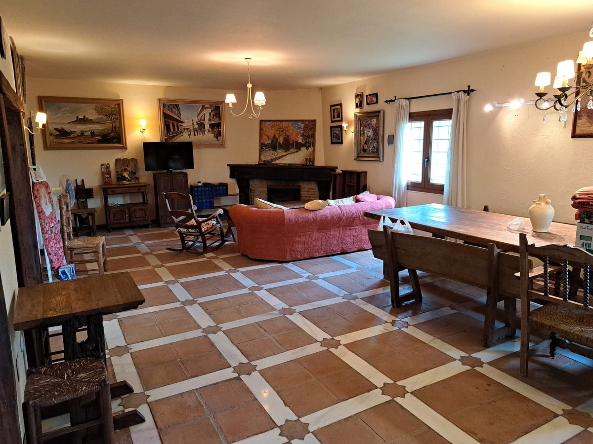 4 Bed Townhouse for sale in Mijas Costa Del Sol, Málaga, Spain