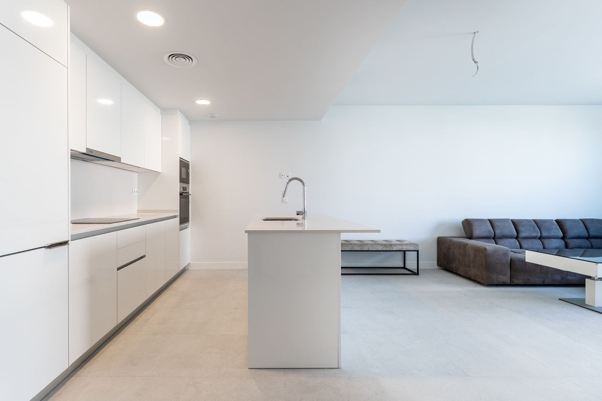 2 Bed Apartment for sale in Estepona Costa Del Sol, Málaga, Spain