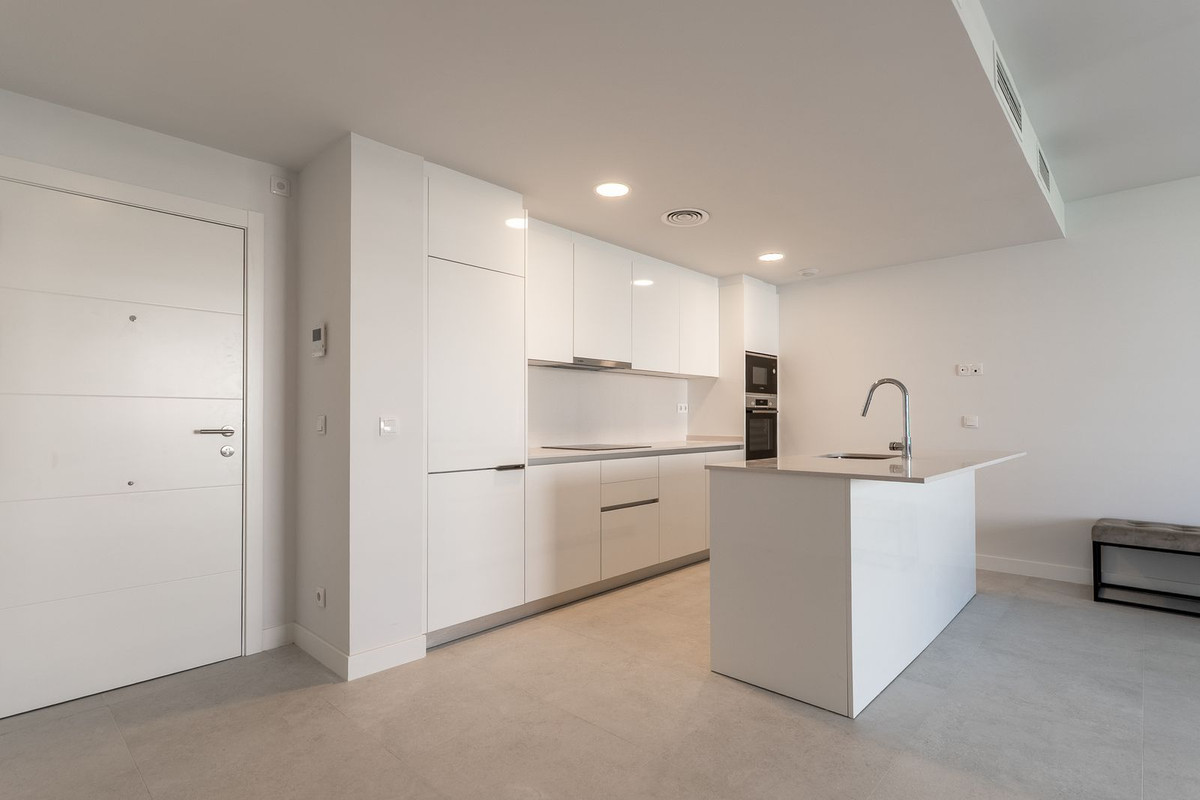 2 Bed Apartment for sale in Estepona Costa Del Sol, Málaga, Spain