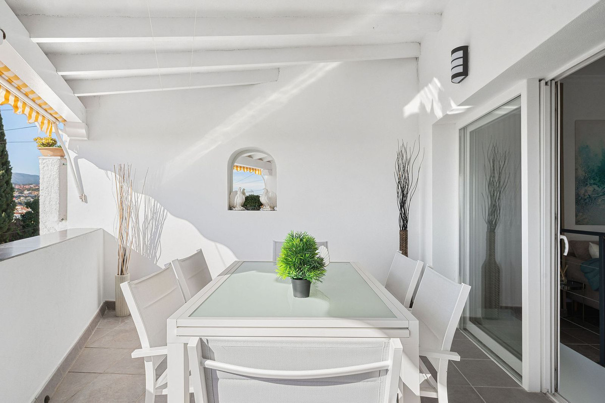 3 Bed Townhouse for sale in Nueva Andalucía Costa Del Sol, Málaga, Spain