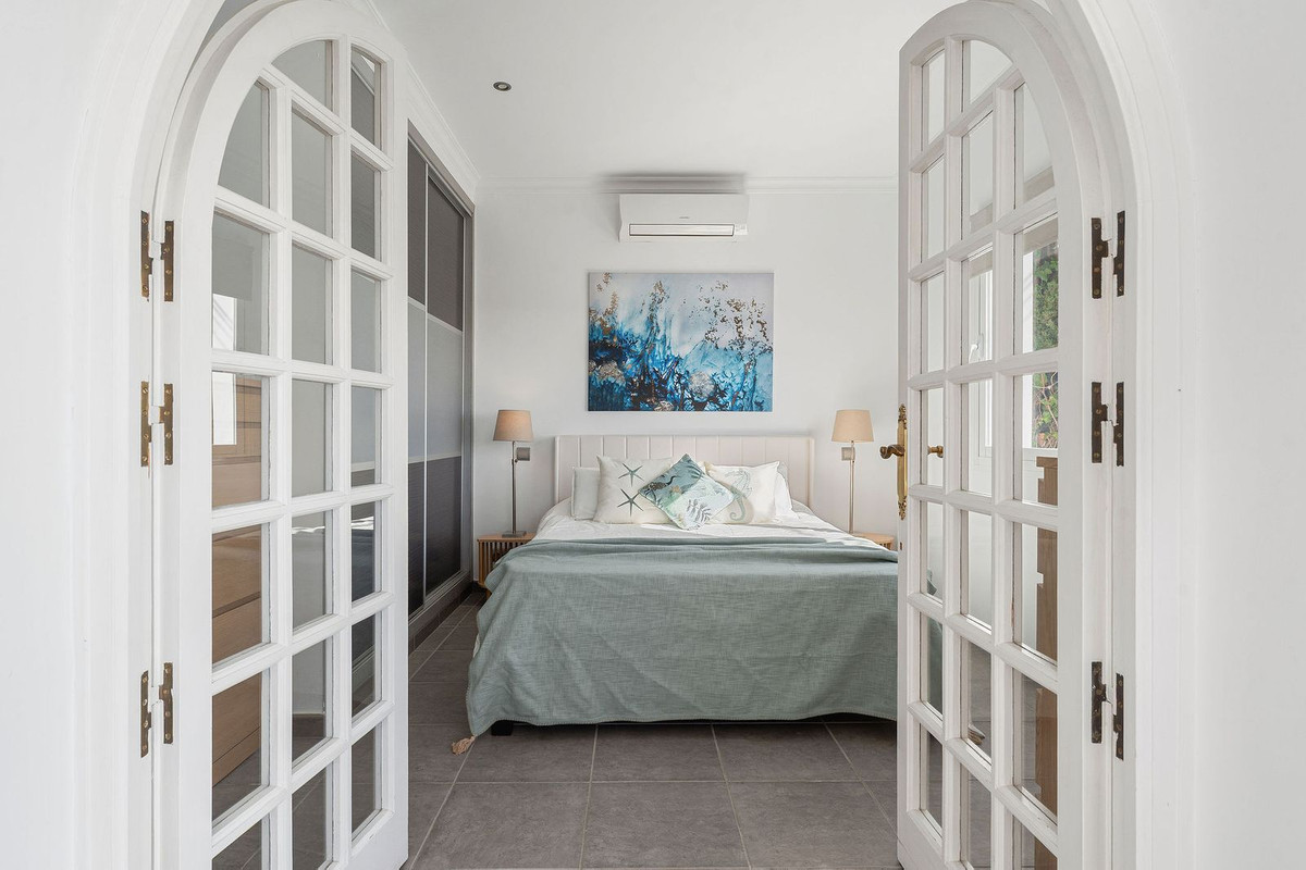 3 Bed Townhouse for sale in Nueva Andalucía Costa Del Sol, Málaga, Spain