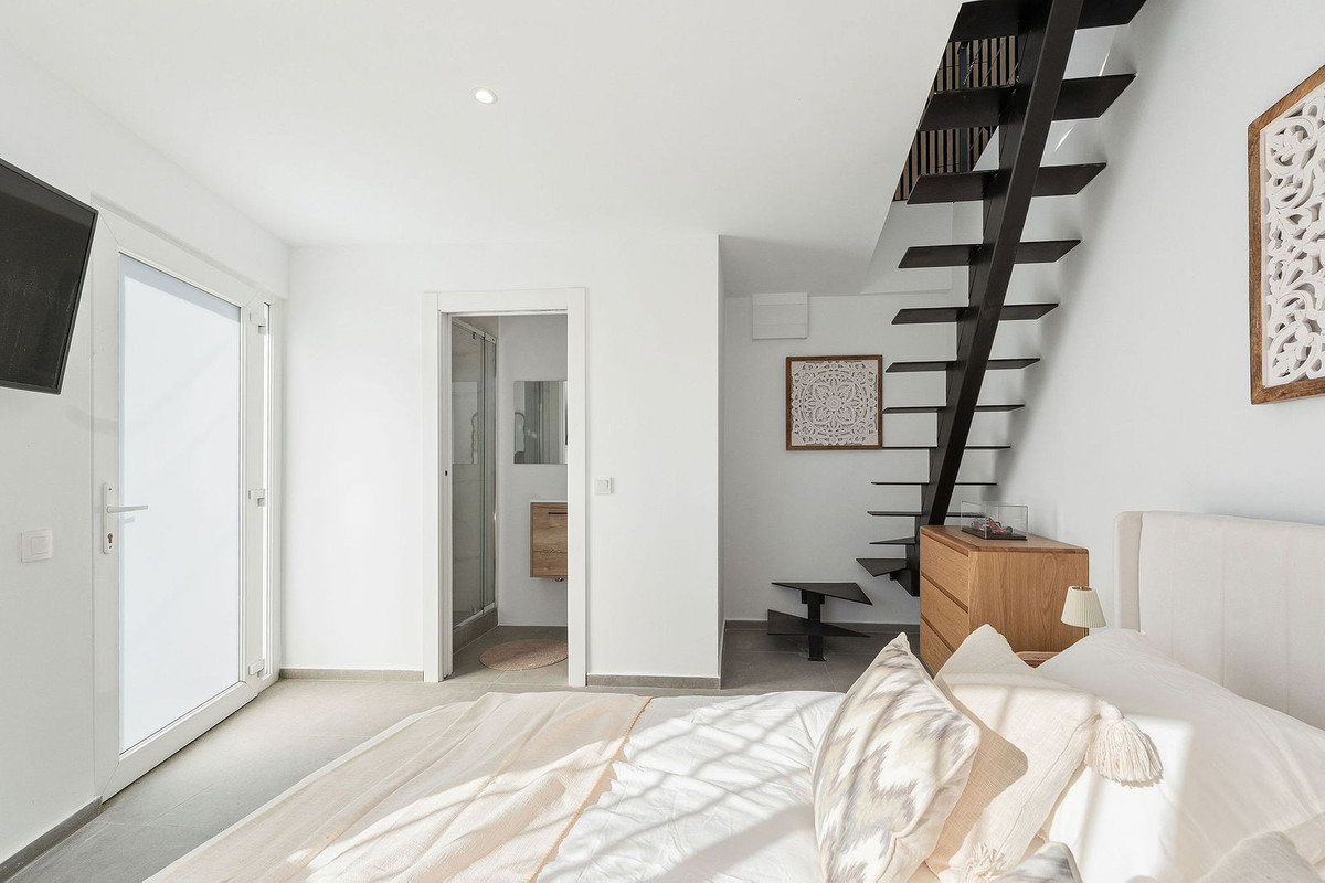 3 Bed Townhouse for sale in Nueva Andalucía Costa Del Sol, Málaga, Spain