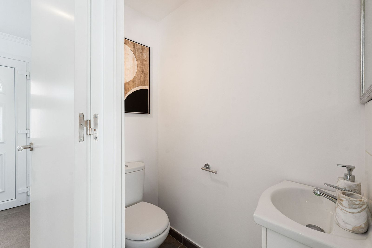 3 Bed Townhouse for sale in Nueva Andalucía Costa Del Sol, Málaga, Spain