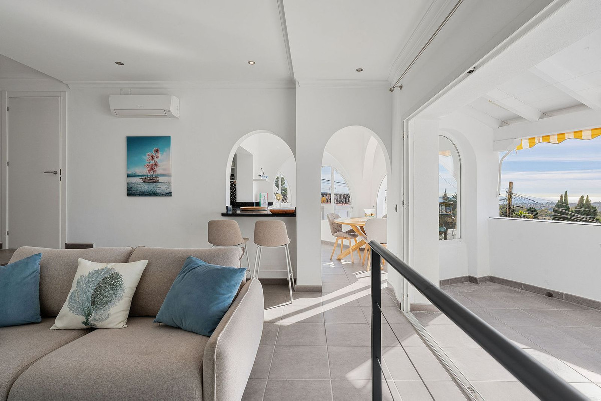 3 Bed Townhouse for sale in Nueva Andalucía Costa Del Sol, Málaga, Spain