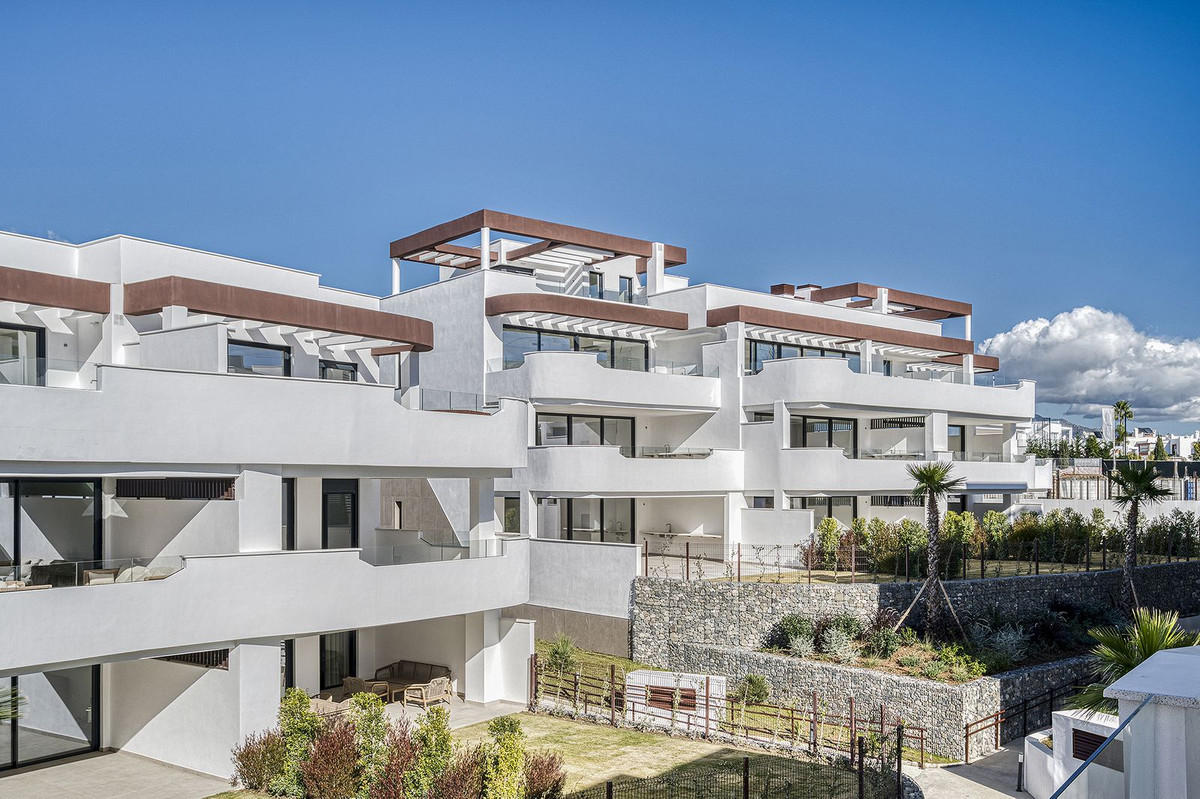 3 Bed Apartment for sale in Cancelada Costa Del Sol, Málaga, Spain