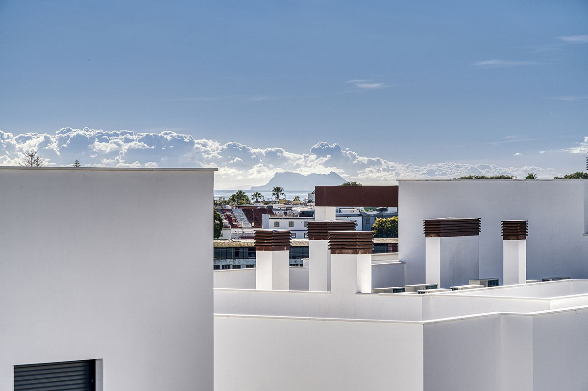 3 Bed Apartment for sale in Cancelada Costa Del Sol, Málaga, Spain