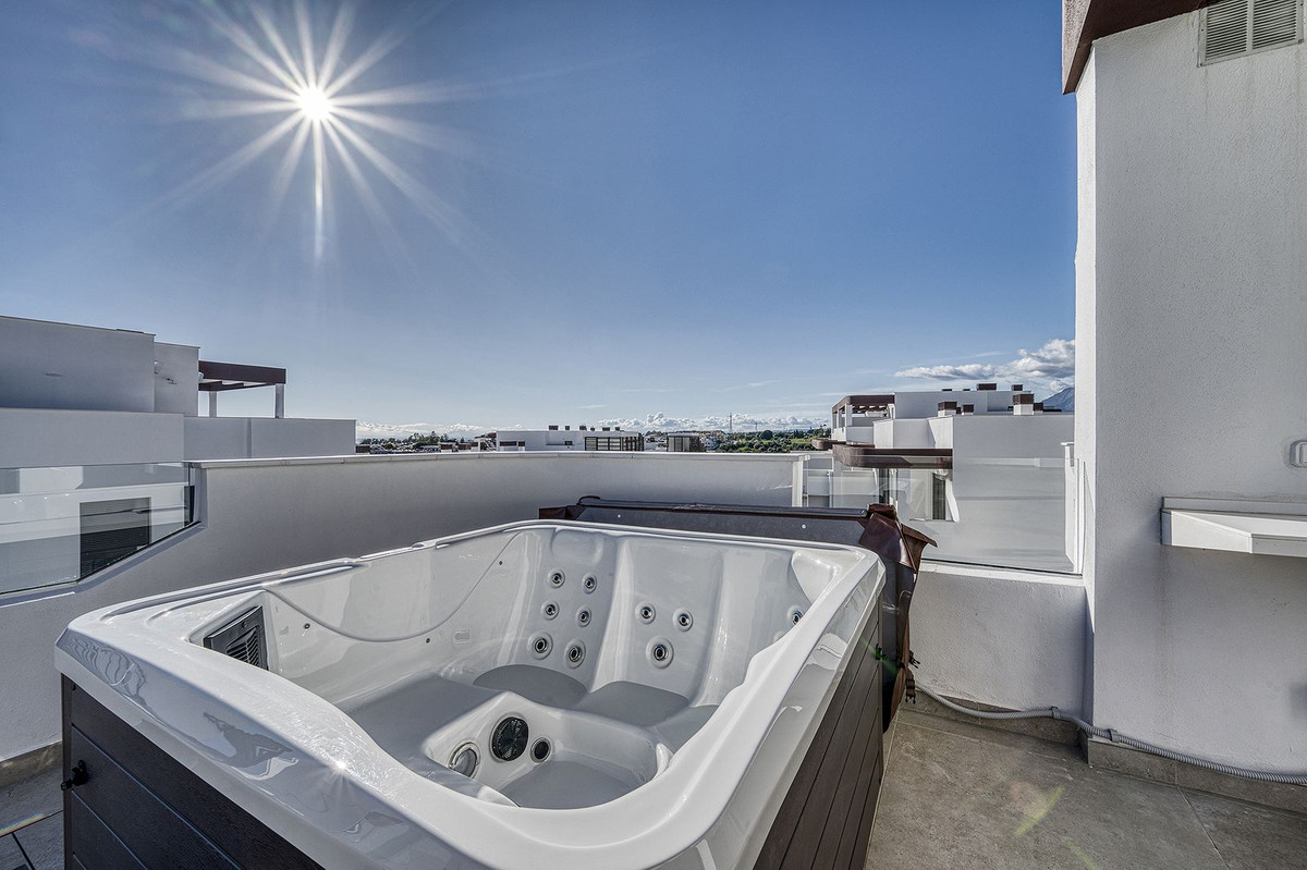 3 Bed Apartment for sale in Cancelada Costa Del Sol, Málaga, Spain