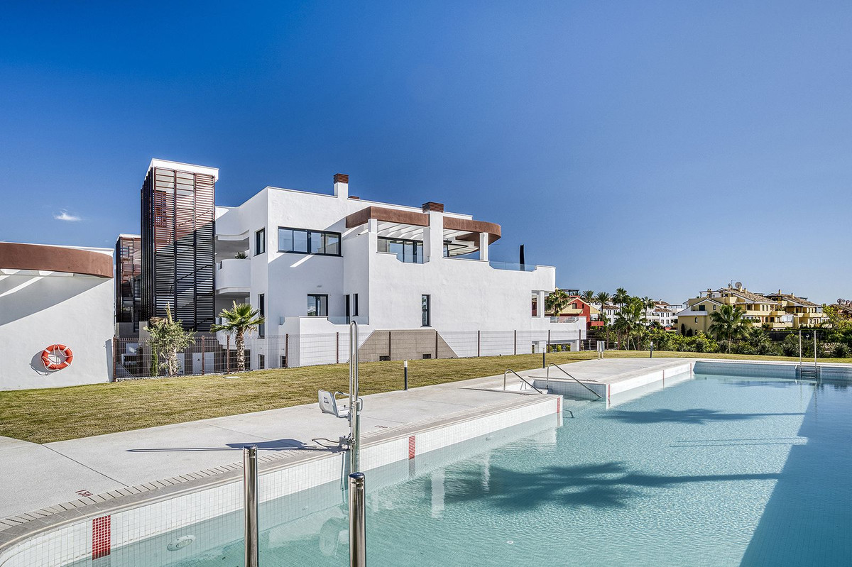 3 Bed Apartment for sale in Cancelada Costa Del Sol, Málaga, Spain