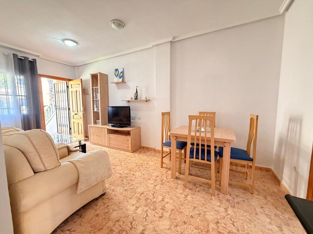 Se vende Bungalow de 2 dormitorios en Costa Blanca, Alicante, España