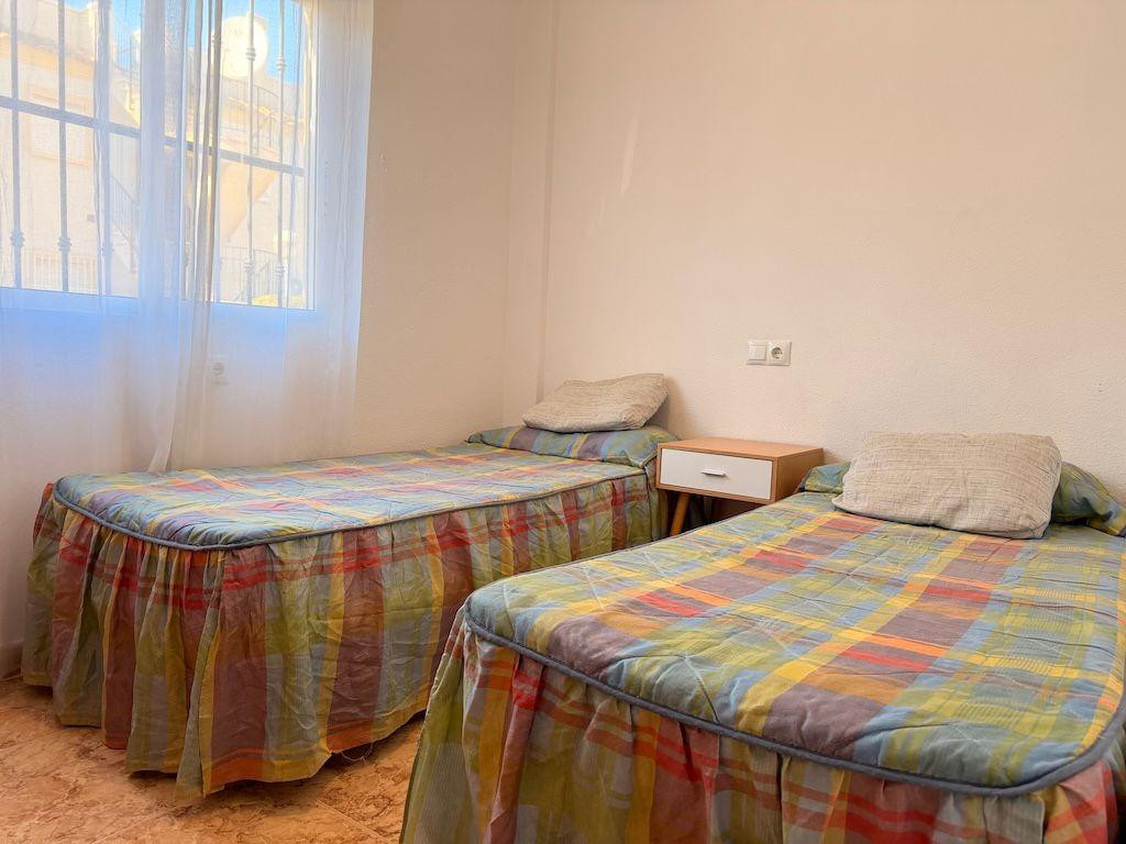 Se vende Bungalow de 2 dormitorios en Costa Blanca, Alicante, España