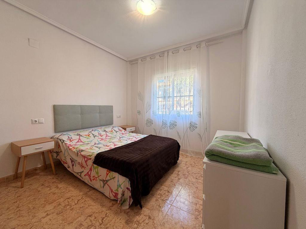 Se vende Bungalow de 2 dormitorios en Costa Blanca, Alicante, España