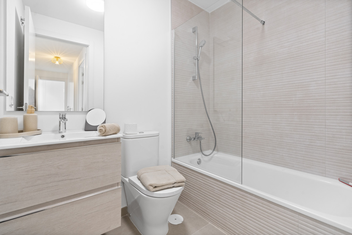 3 Bed Apartment for sale in Estepona Costa Del Sol, Málaga, Spain