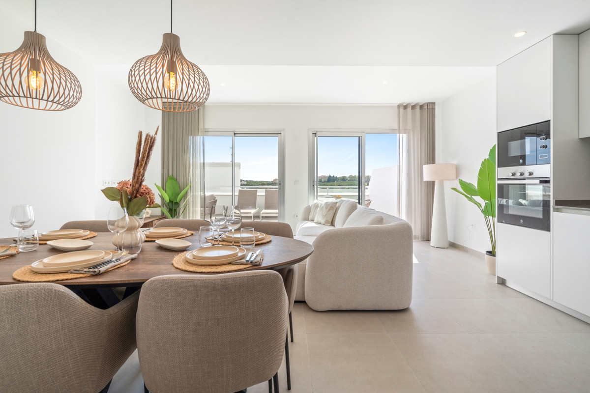 3 Bed Apartment for sale in Estepona Costa Del Sol, Málaga, Spain