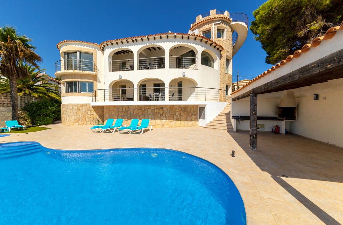 6 Bed Townhouse for sale in Javea Costa Blanca, Alicante, Spain