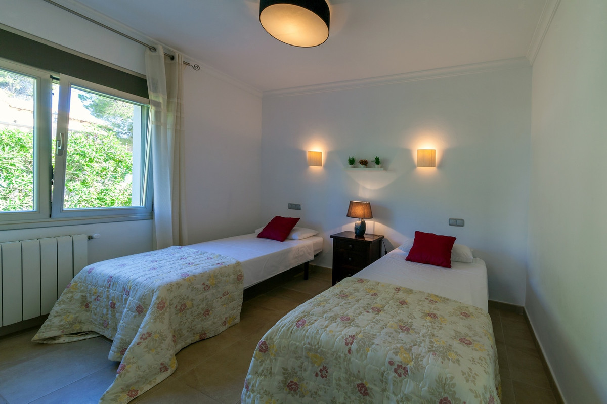 6 Bed Townhouse for sale in Javea Costa Blanca, Alicante, Spain