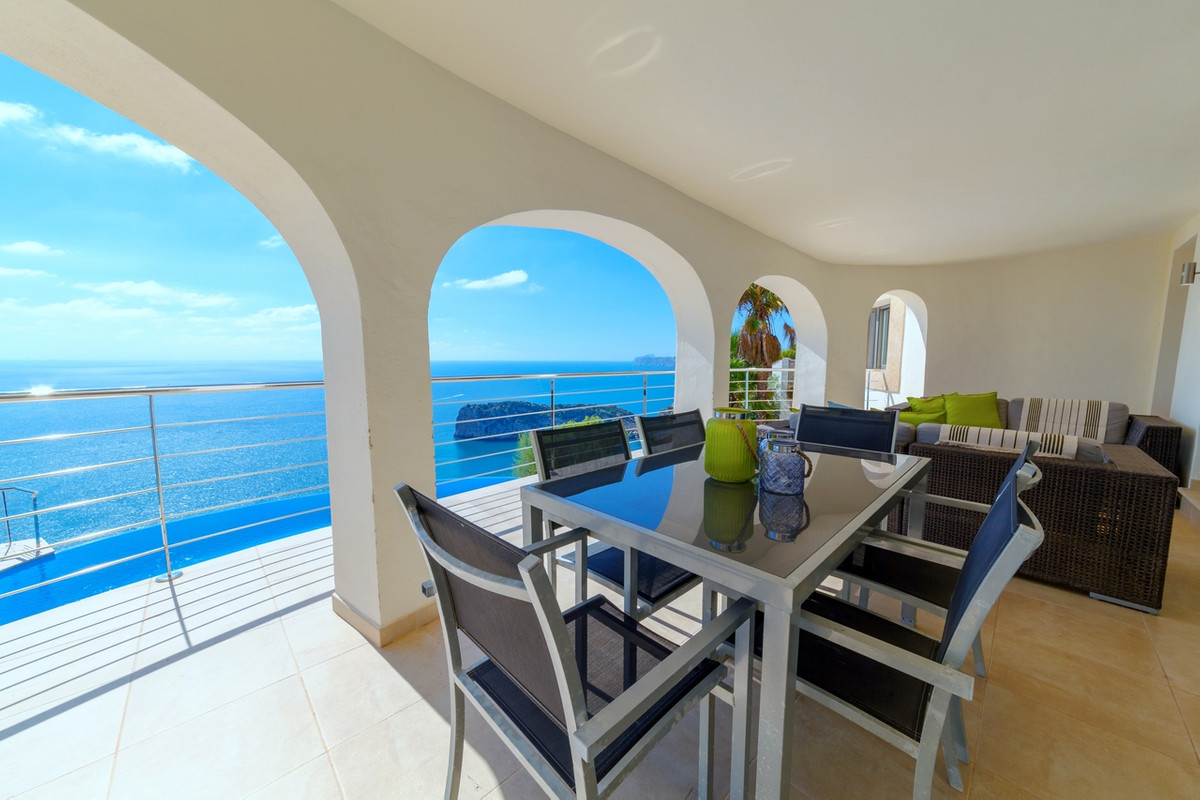 6 Bed Townhouse for sale in Javea Costa Blanca, Alicante, Spain