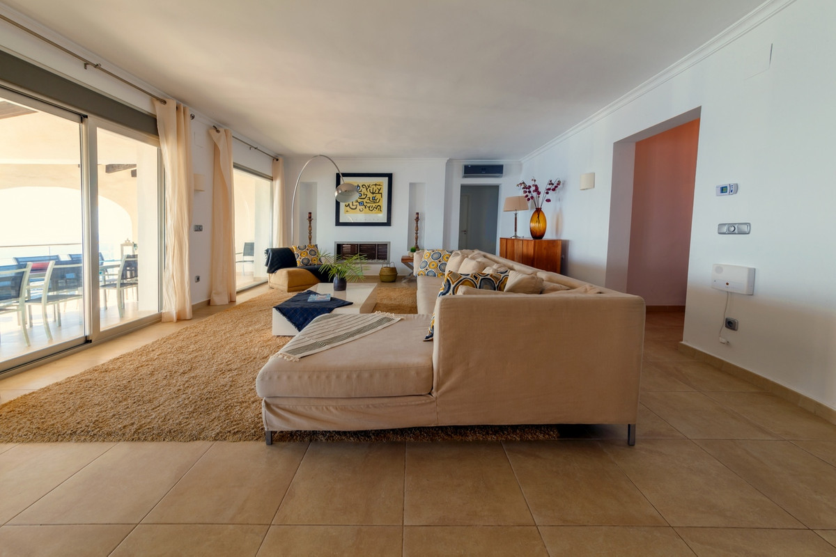 6 Bed Townhouse for sale in Javea Costa Blanca, Alicante, Spain