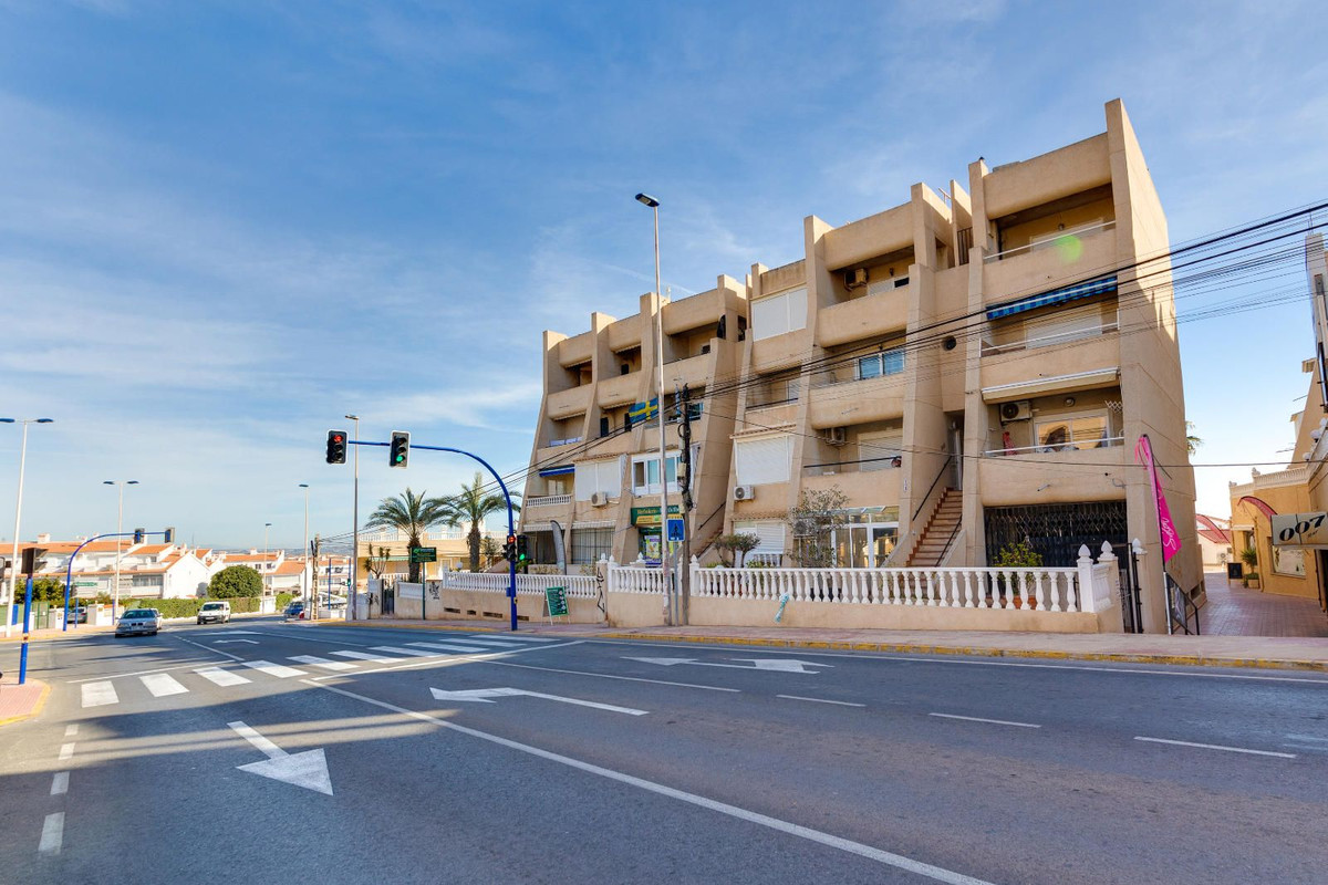 Se vende Apartamento Planta Baja de 1 dormitorios en Costa Blanca, Alicante, España