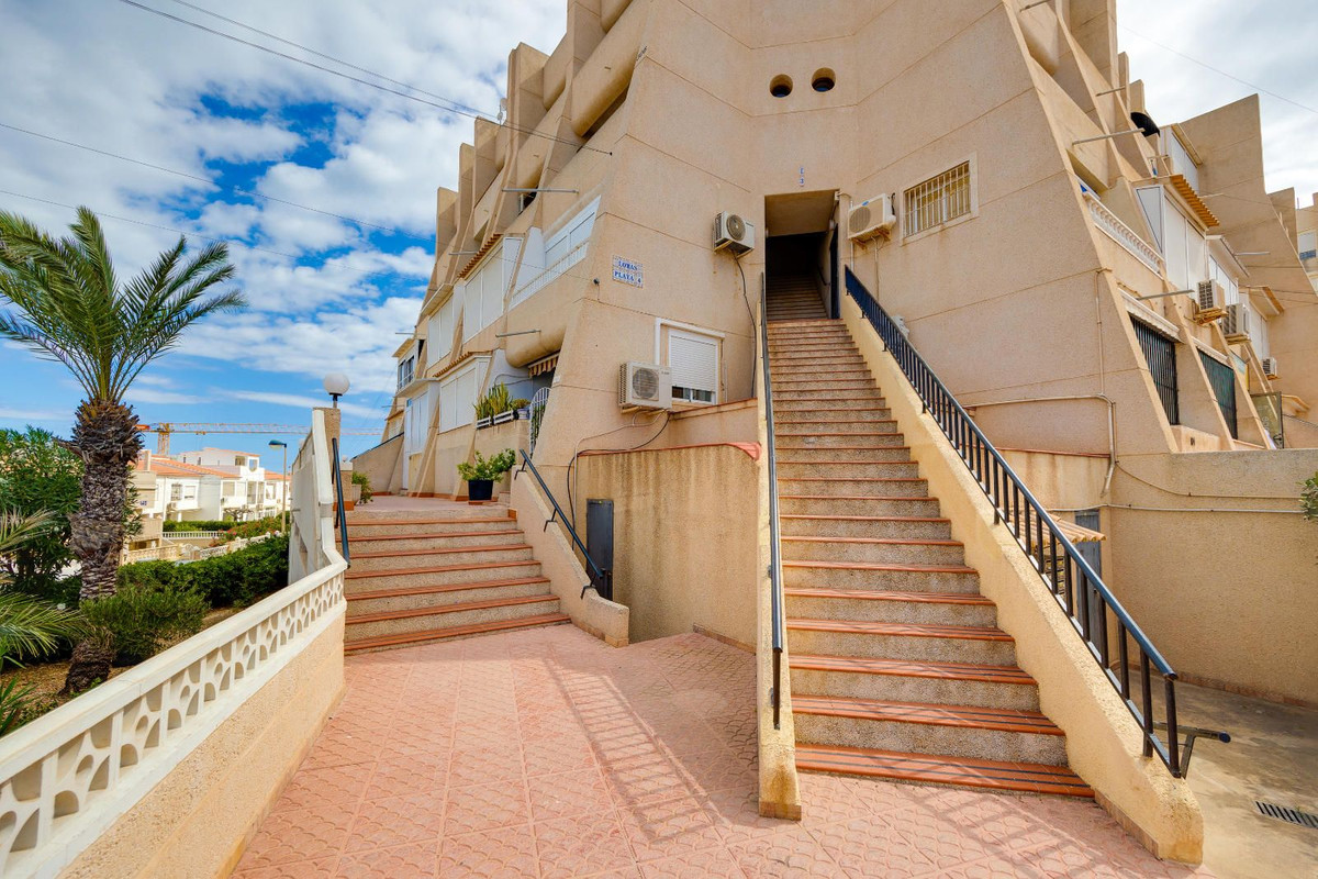 Se vende Apartamento Planta Baja de 1 dormitorios en Costa Blanca, Alicante, España
