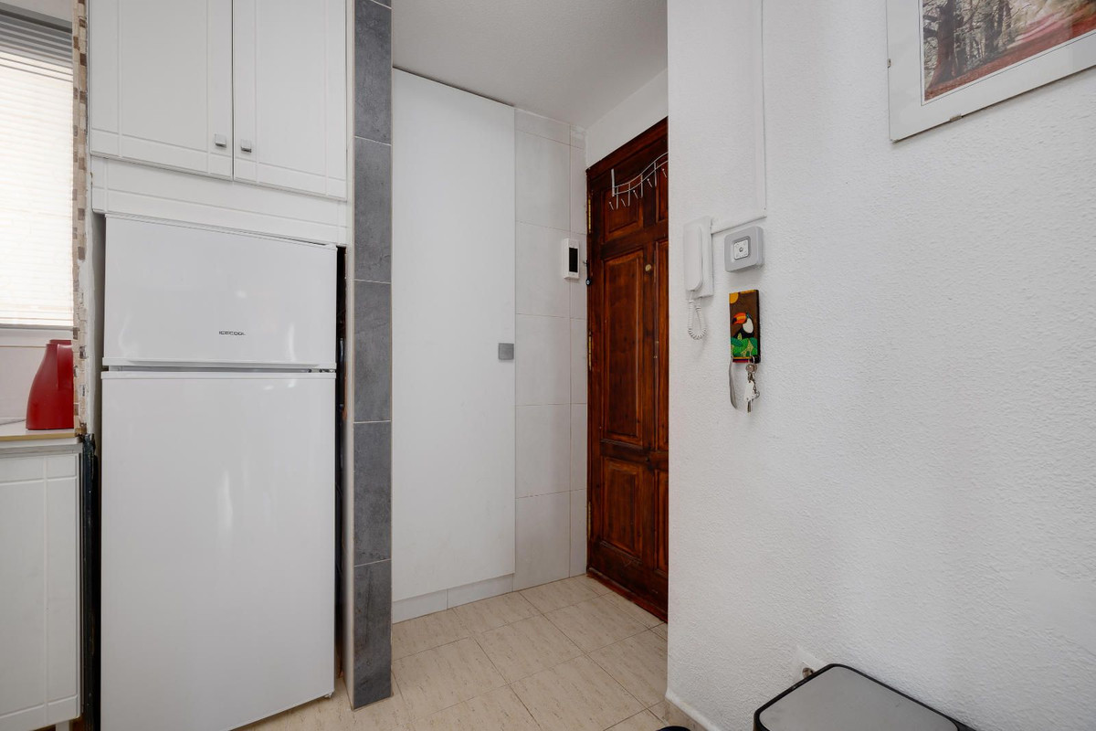 Se vende Apartamento Planta Baja de 3 dormitorios en Costa Blanca, Alicante, España