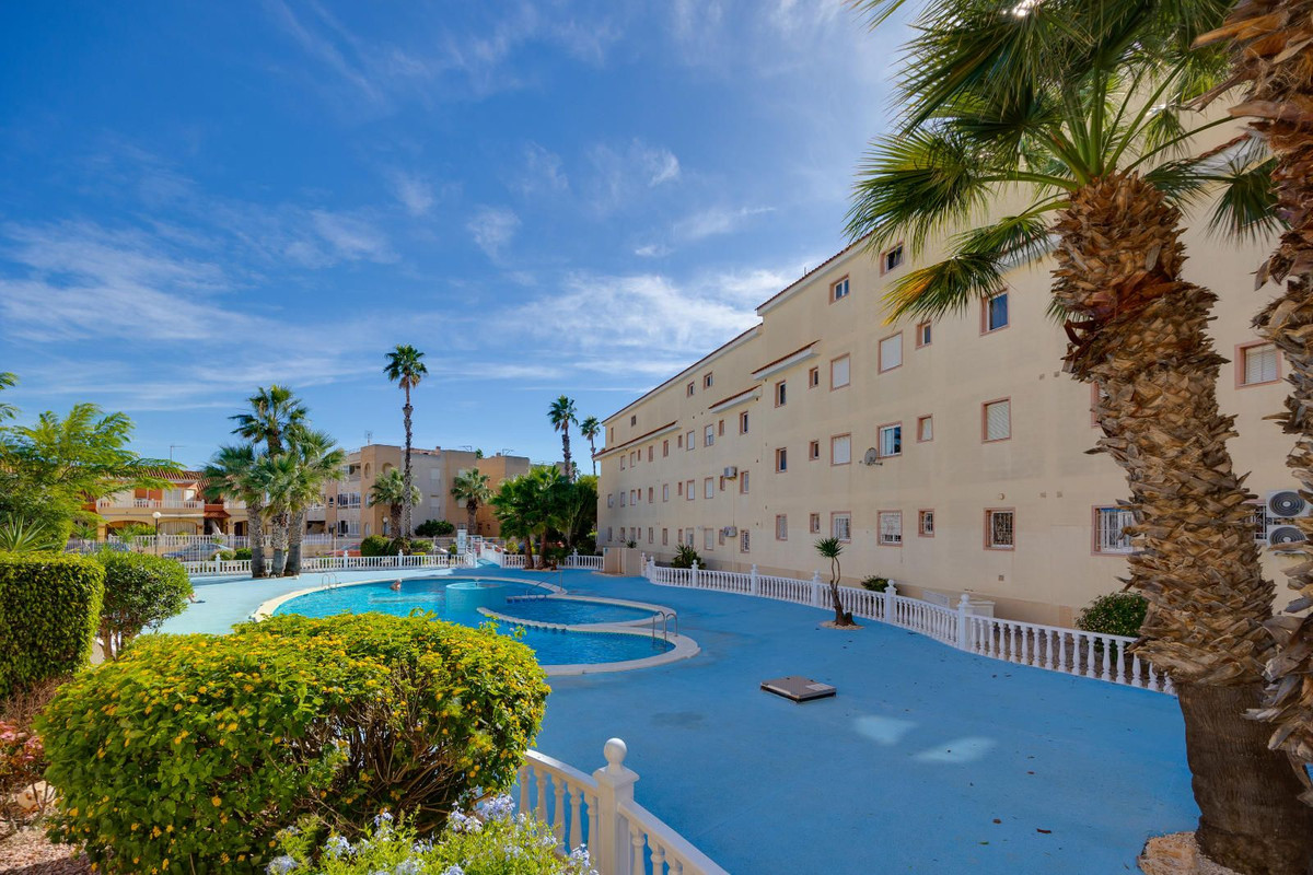 Se vende Apartamento Planta Baja de 3 dormitorios en Costa Blanca, Alicante, España