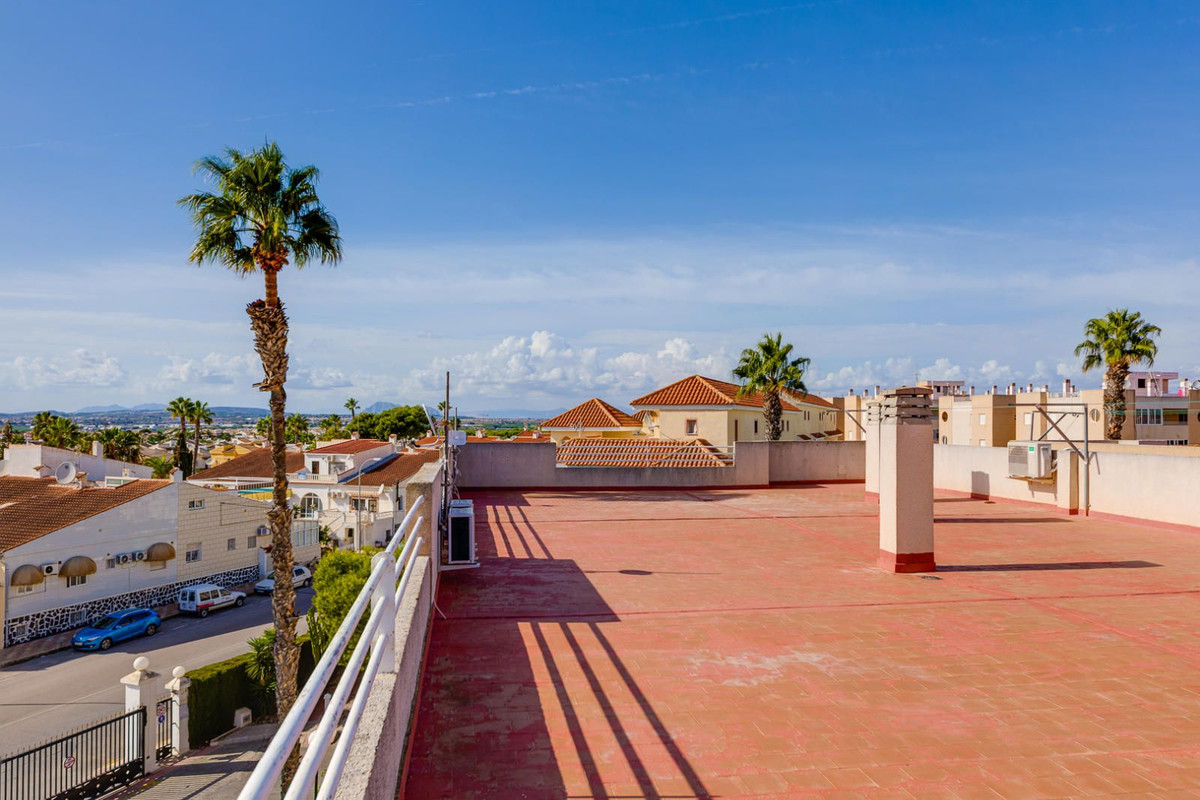 Se vende Apartamento Planta Baja de 3 dormitorios en Costa Blanca, Alicante, España