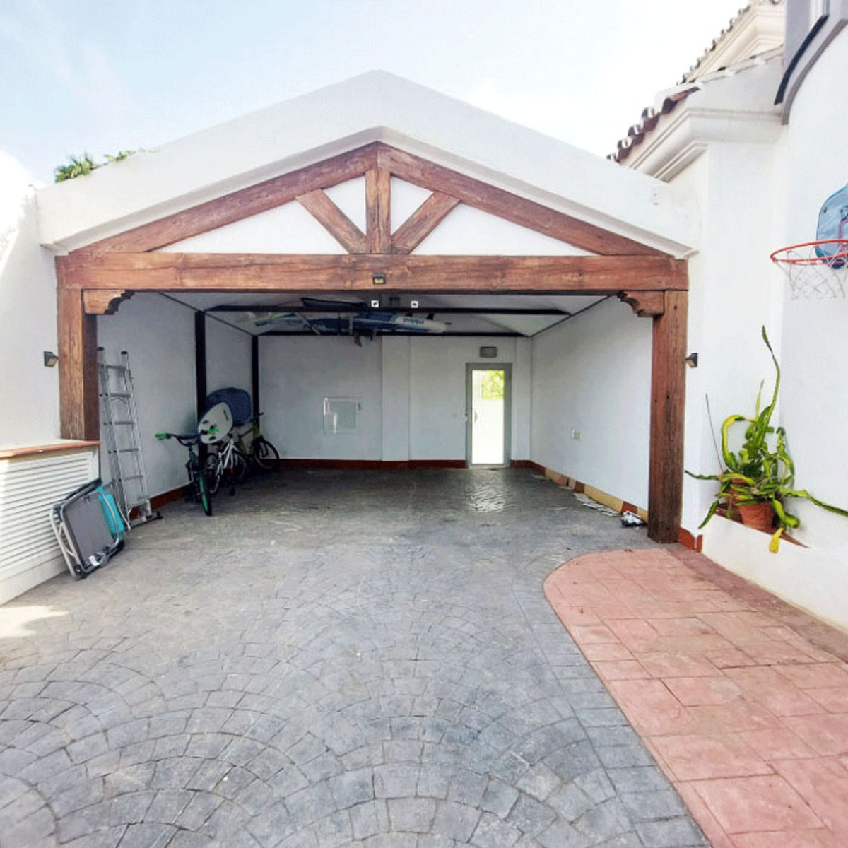 8 Bed Townhouse for sale in Benalmadena Costa Costa Del Sol, Málaga, Spain