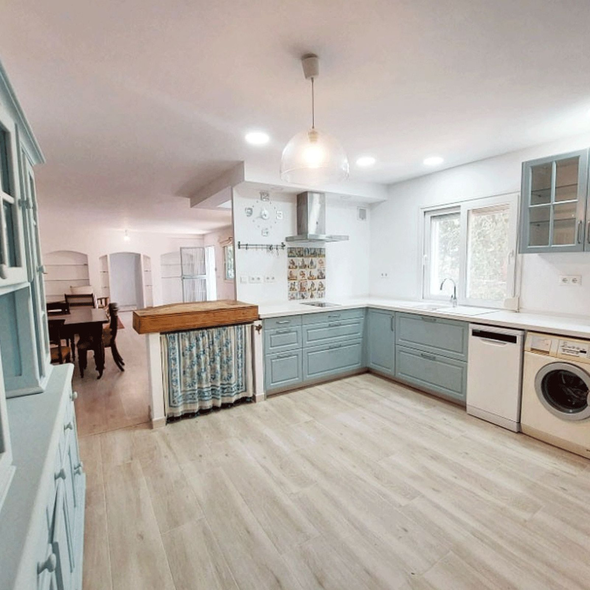 8 Bed Townhouse for sale in Benalmadena Costa Costa Del Sol, Málaga, Spain