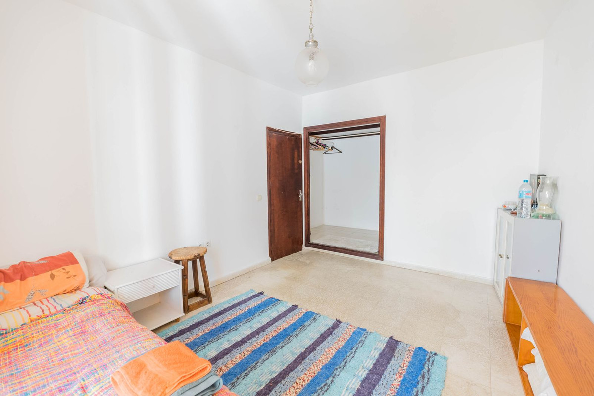 6 Bed Townhouse for sale in Marbella Costa Del Sol, Málaga, Spain