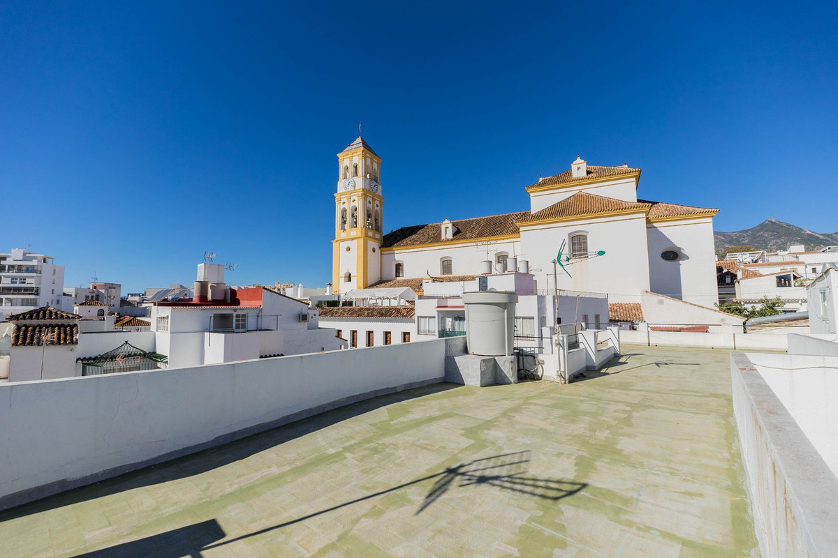6 Bed Townhouse for sale in Marbella Costa Del Sol, Málaga, Spain