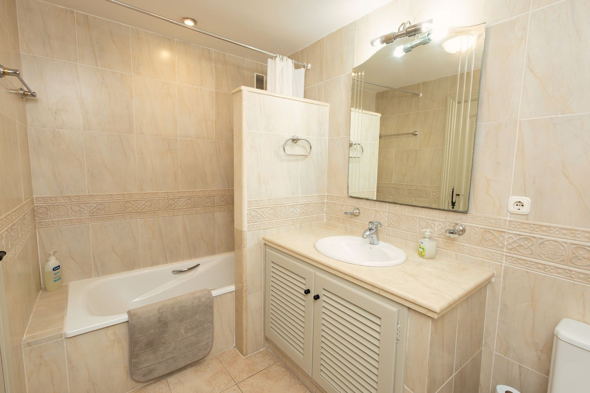 4 Bed Townhouse for sale in Riviera Del Sol Costa Del Sol, Málaga, Spain