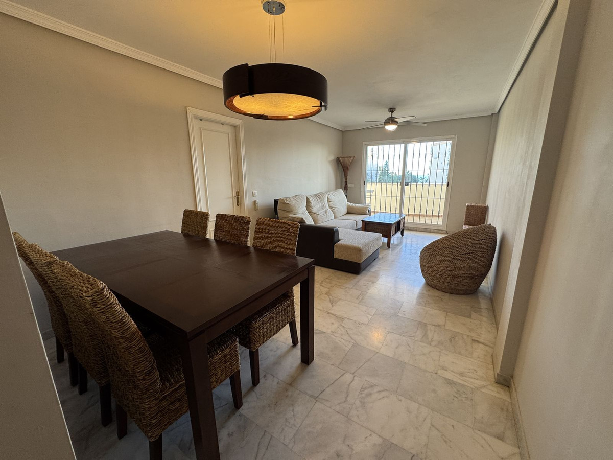 Se vende Ático de 3 dormitorios en Costa Del Sol East, Málaga, España