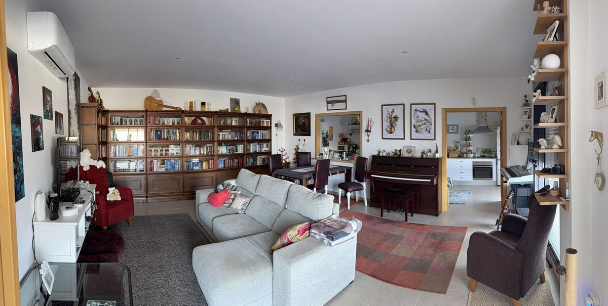 Se vende Villa - Chalet de 3 dormitorios en Costa Del Sol, Málaga, España