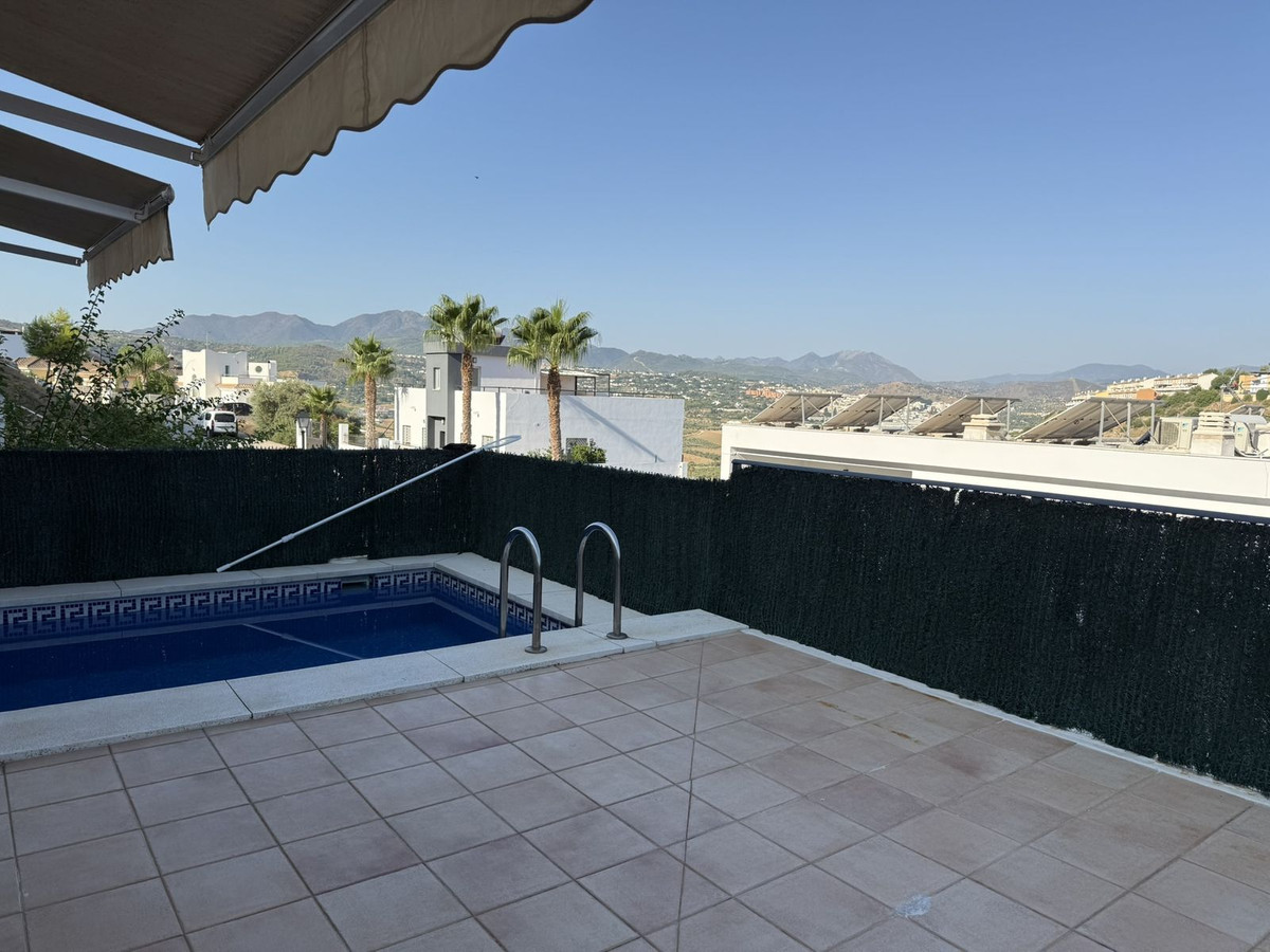 Se vende Villa - Chalet de 3 dormitorios en Costa Del Sol, Málaga, España