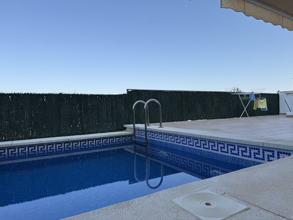 Se vende Villa - Chalet de 3 dormitorios en Costa Del Sol, Málaga, España