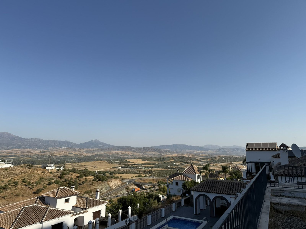 Se vende Villa - Chalet de 3 dormitorios en Costa Del Sol, Málaga, España