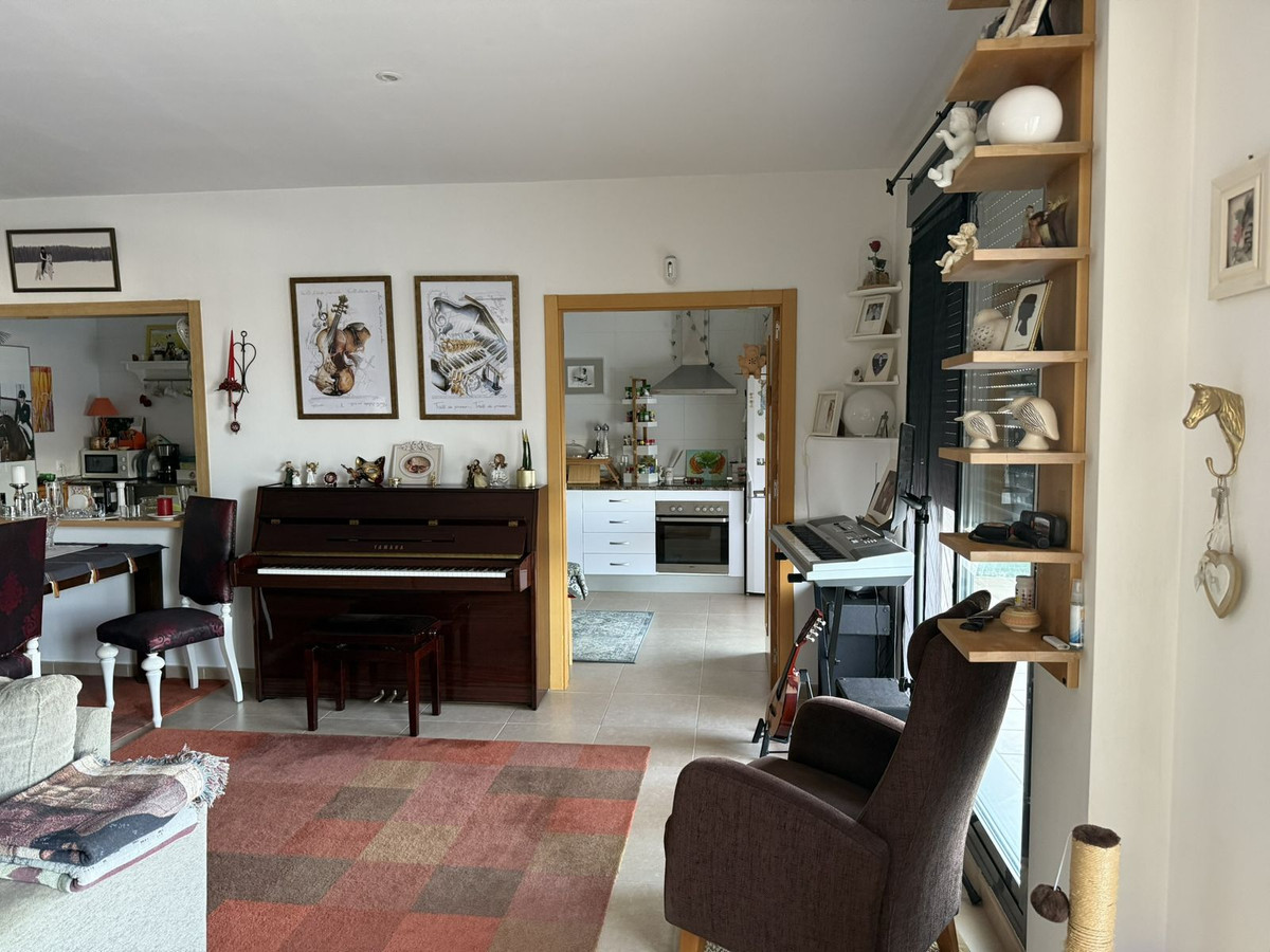 Se vende Villa - Chalet de 3 dormitorios en Costa Del Sol, Málaga, España