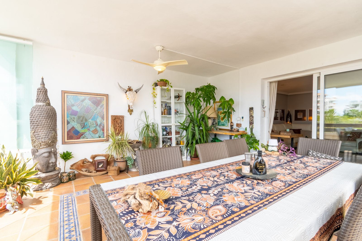 3 Bed Apartment for sale in Estepona Costa Del Sol, Málaga, Spain