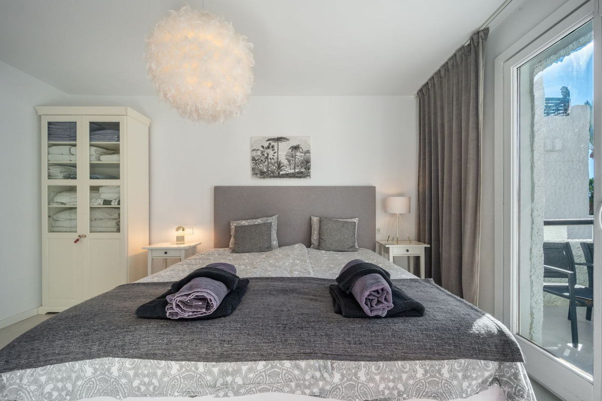 4 Bed Townhouse for sale in Nueva Andalucía Costa Del Sol, Málaga, Spain