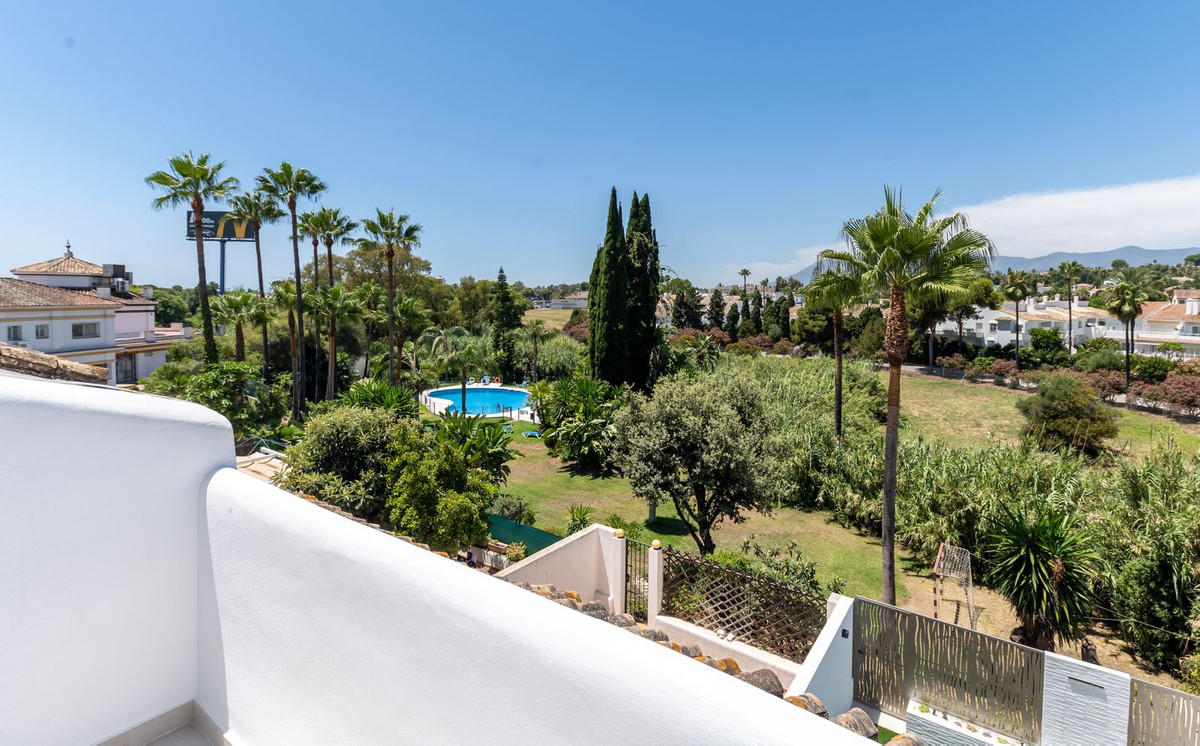 Se vende Adosada de 4 dormitorios en Costa Del Sol, Málaga, España