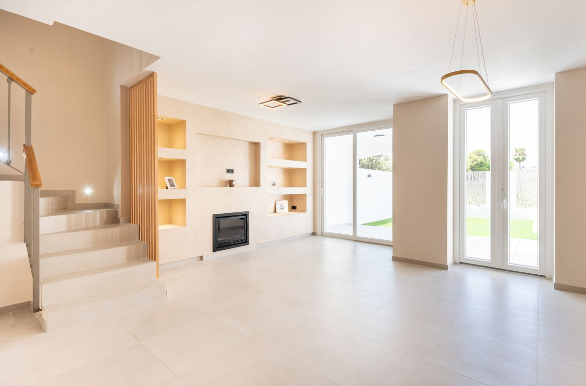 Se vende Adosada de 4 dormitorios en Costa Del Sol, Málaga, España