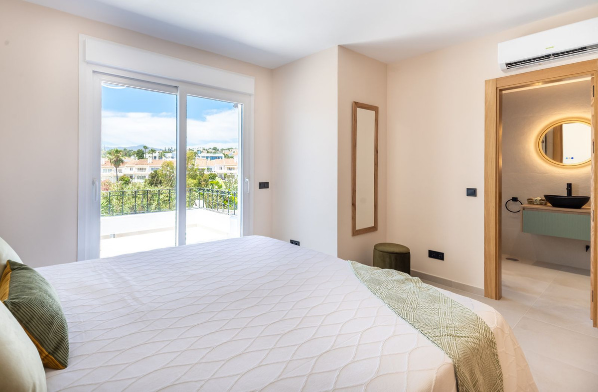 Se vende Adosada de 4 dormitorios en Costa Del Sol, Málaga, España
