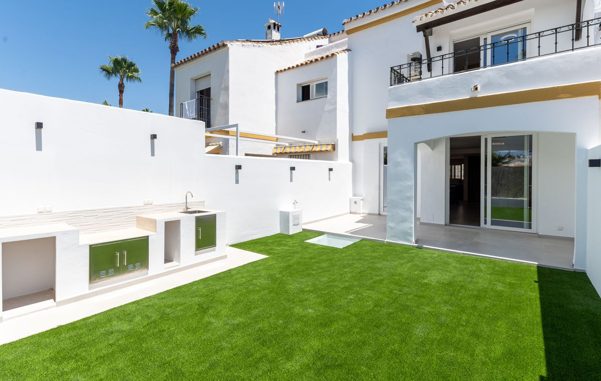 Se vende Adosada de 4 dormitorios en Costa Del Sol, Málaga, España