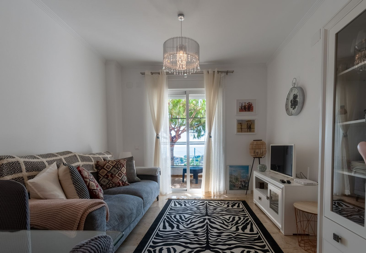 Se vende Apartamento Planta Media de 3 dormitorios en Costa Del Sol, Málaga, España