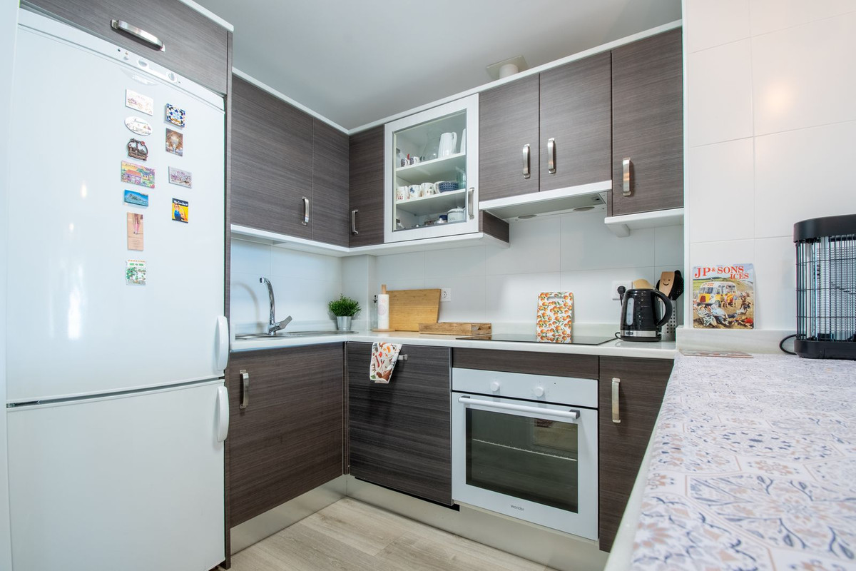 Se vende Apartamento Planta Media de 3 dormitorios en Costa Del Sol, Málaga, España