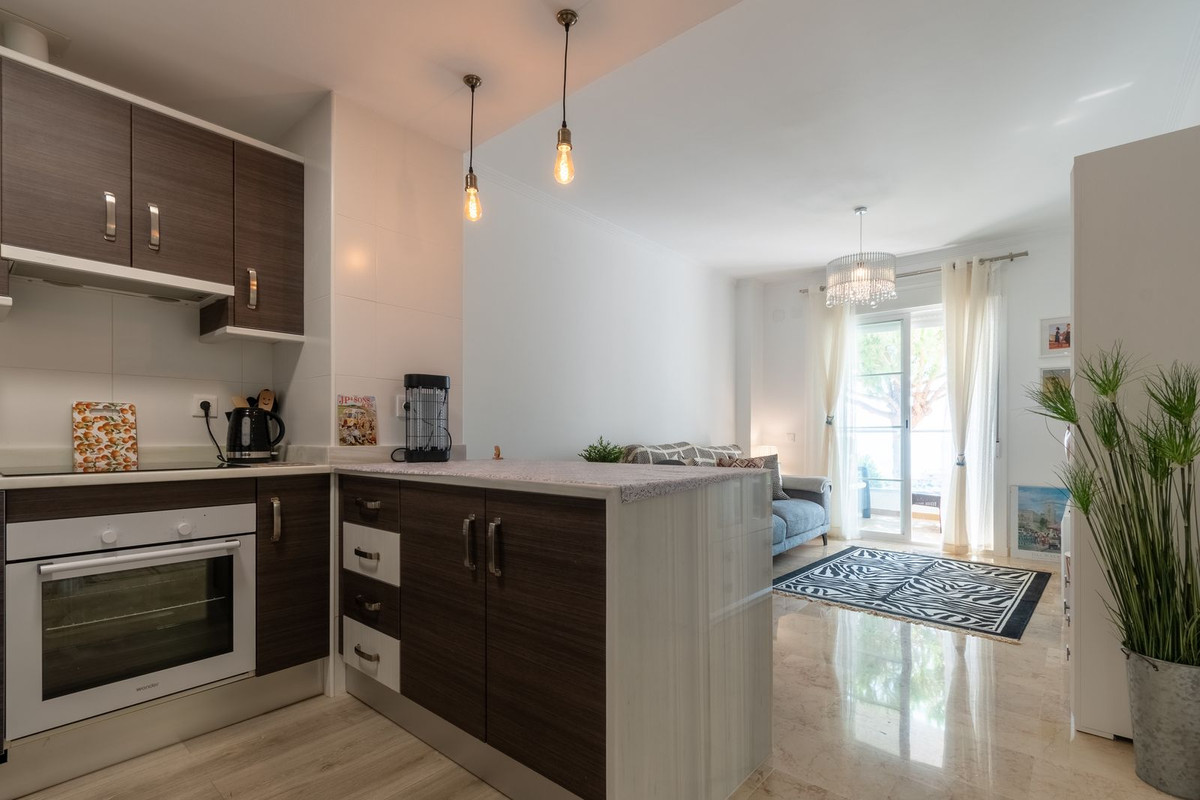 Se vende Apartamento Planta Media de 3 dormitorios en Costa Del Sol, Málaga, España
