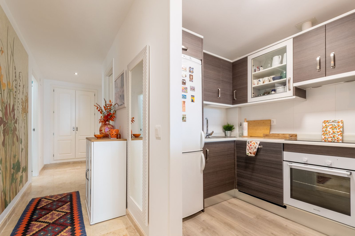 Se vende Apartamento Planta Media de 3 dormitorios en Costa Del Sol, Málaga, España