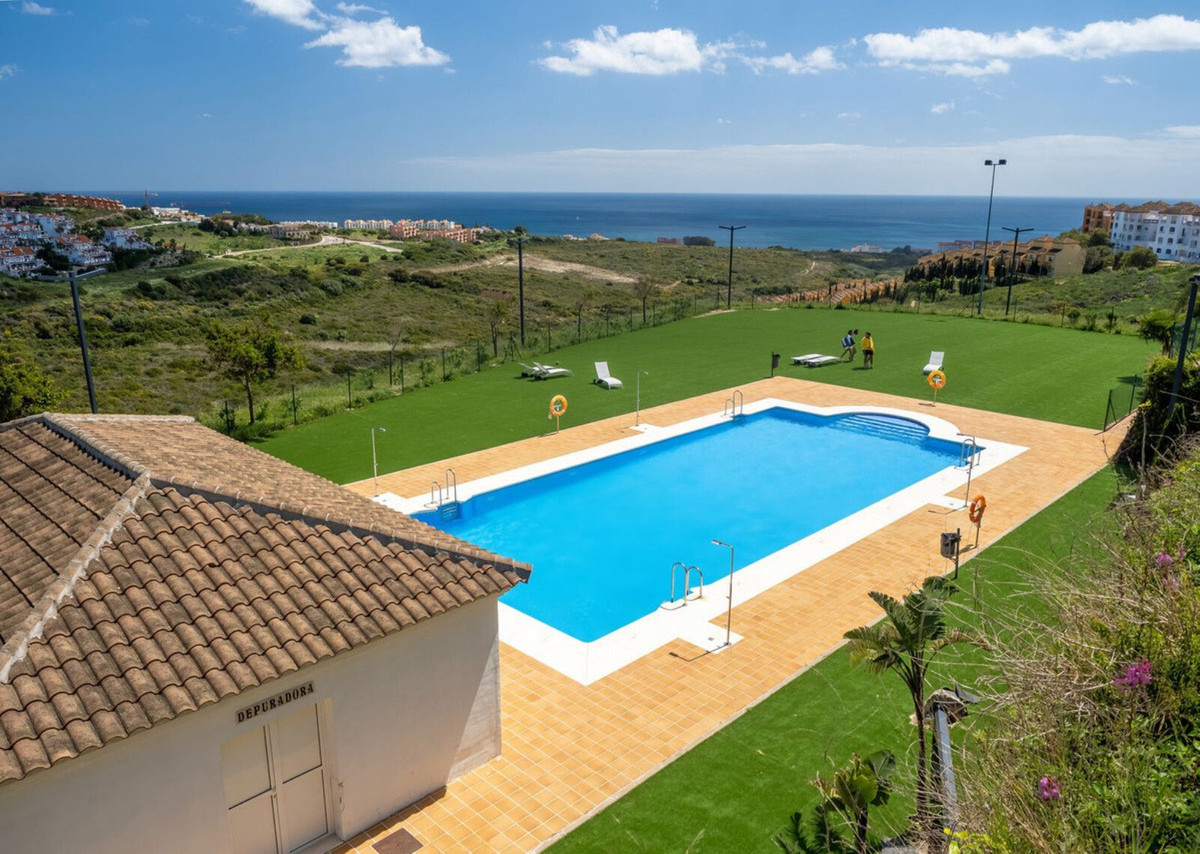 Se vende Apartamento Planta Media de 3 dormitorios en Costa Del Sol, Málaga, España